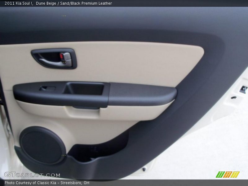 Dune Beige / Sand/Black Premium Leather 2011 Kia Soul !
