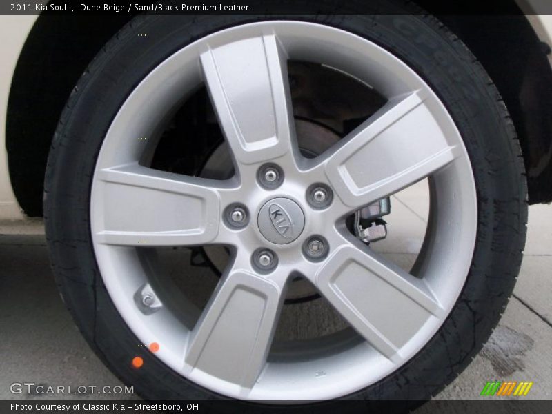 Dune Beige / Sand/Black Premium Leather 2011 Kia Soul !
