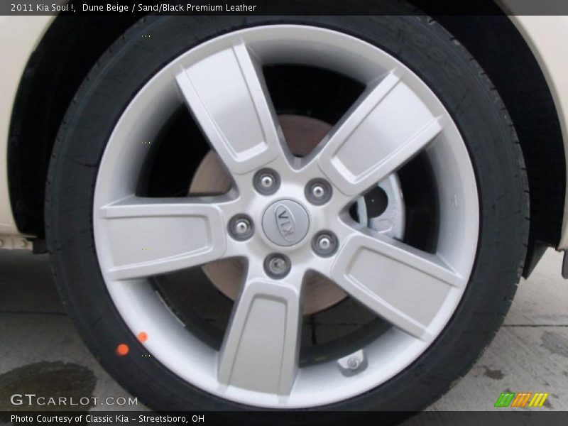 Dune Beige / Sand/Black Premium Leather 2011 Kia Soul !