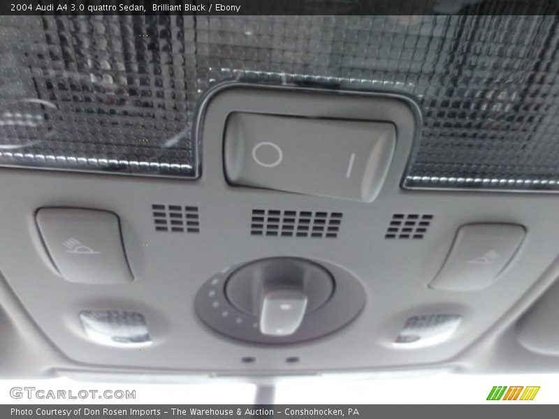 Controls of 2004 A4 3.0 quattro Sedan