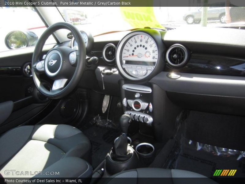Pure Silver Metallic / Grey/Carbon Black 2010 Mini Cooper S Clubman