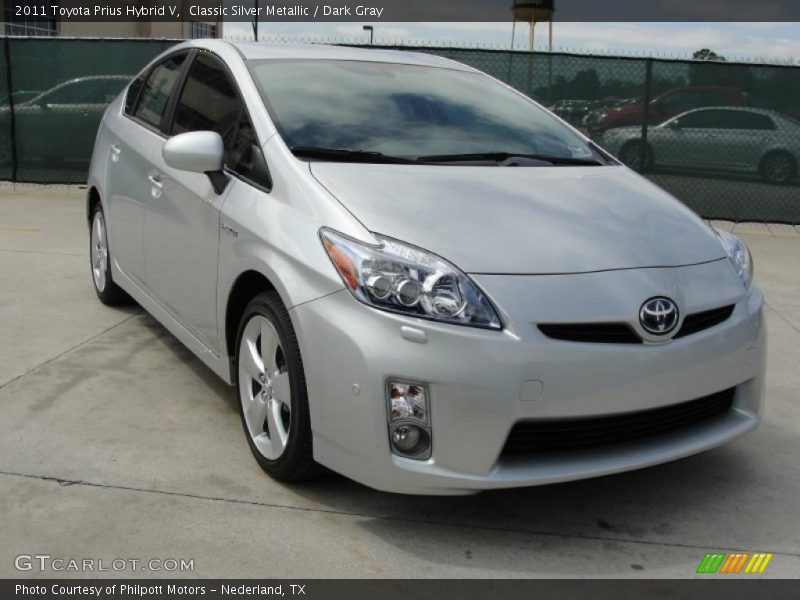 Front 3/4 View of 2011 Prius Hybrid V