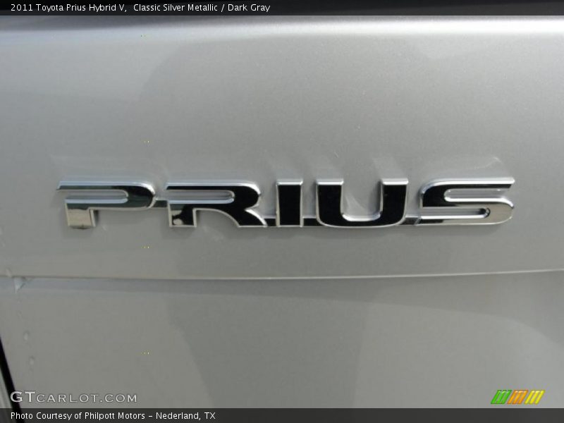 Classic Silver Metallic / Dark Gray 2011 Toyota Prius Hybrid V