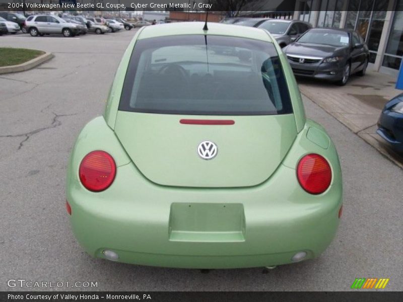 Cyber Green Metallic / Gray 2004 Volkswagen New Beetle GL Coupe