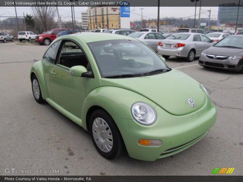 Cyber Green Metallic / Gray 2004 Volkswagen New Beetle GL Coupe