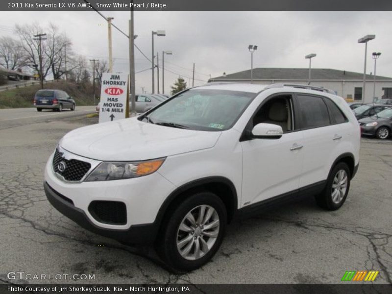 Snow White Pearl / Beige 2011 Kia Sorento LX V6 AWD