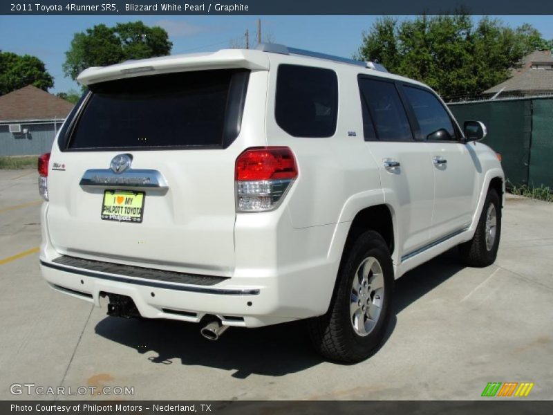 Blizzard White Pearl / Graphite 2011 Toyota 4Runner SR5