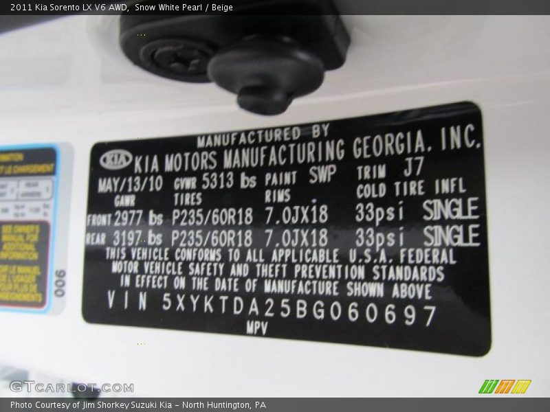 Snow White Pearl / Beige 2011 Kia Sorento LX V6 AWD