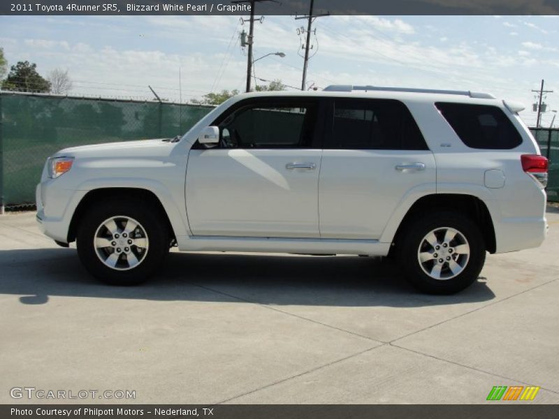 Blizzard White Pearl / Graphite 2011 Toyota 4Runner SR5