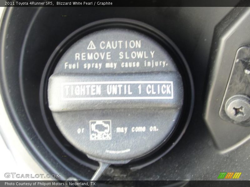 Blizzard White Pearl / Graphite 2011 Toyota 4Runner SR5