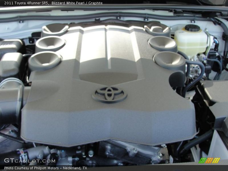 Blizzard White Pearl / Graphite 2011 Toyota 4Runner SR5