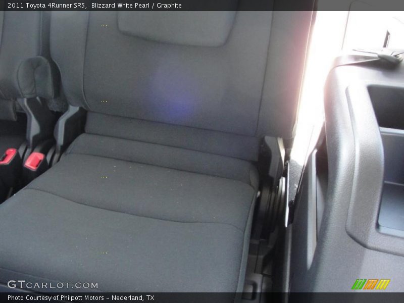Blizzard White Pearl / Graphite 2011 Toyota 4Runner SR5