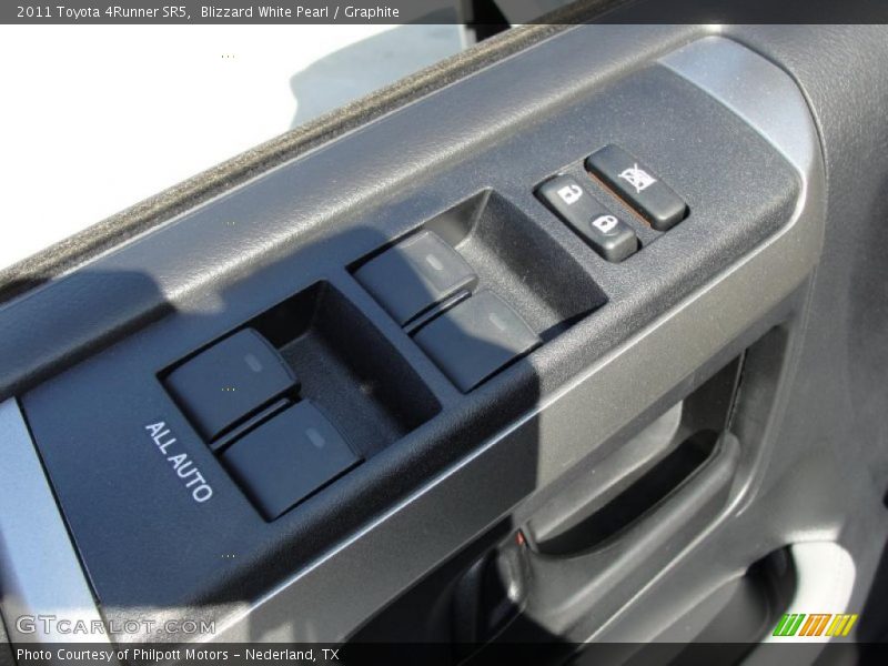 Blizzard White Pearl / Graphite 2011 Toyota 4Runner SR5