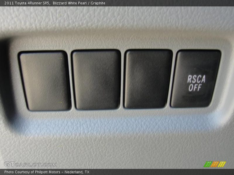 Blizzard White Pearl / Graphite 2011 Toyota 4Runner SR5