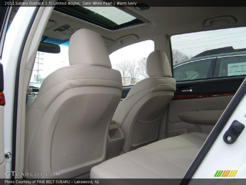 Satin White Pearl / Warm Ivory 2011 Subaru Outback 2.5i Limited Wagon