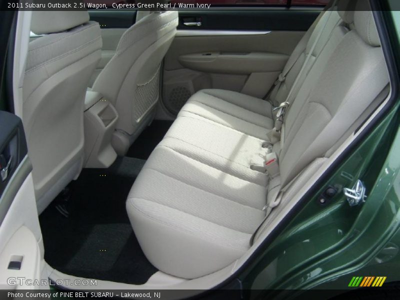  2011 Outback 2.5i Wagon Warm Ivory Interior