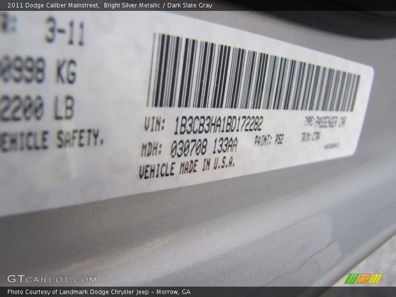 Bright Silver Metallic / Dark Slate Gray 2011 Dodge Caliber Mainstreet