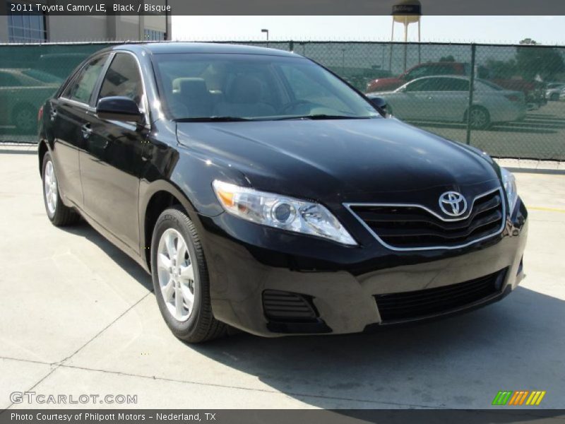 Black / Bisque 2011 Toyota Camry LE