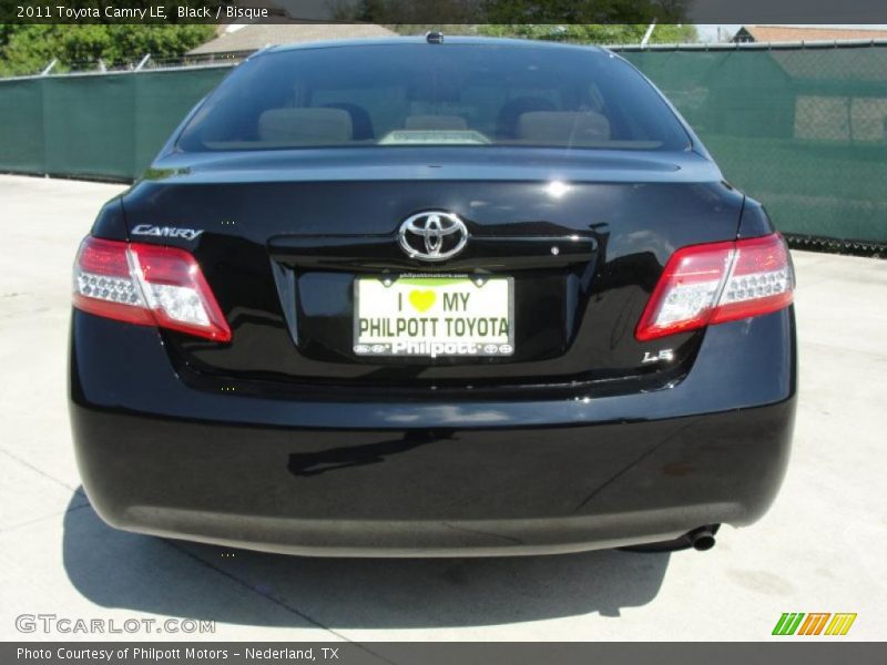 Black / Bisque 2011 Toyota Camry LE