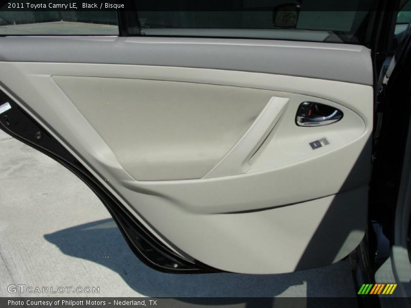 Black / Bisque 2011 Toyota Camry LE