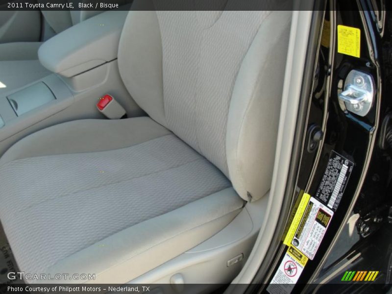 Black / Bisque 2011 Toyota Camry LE