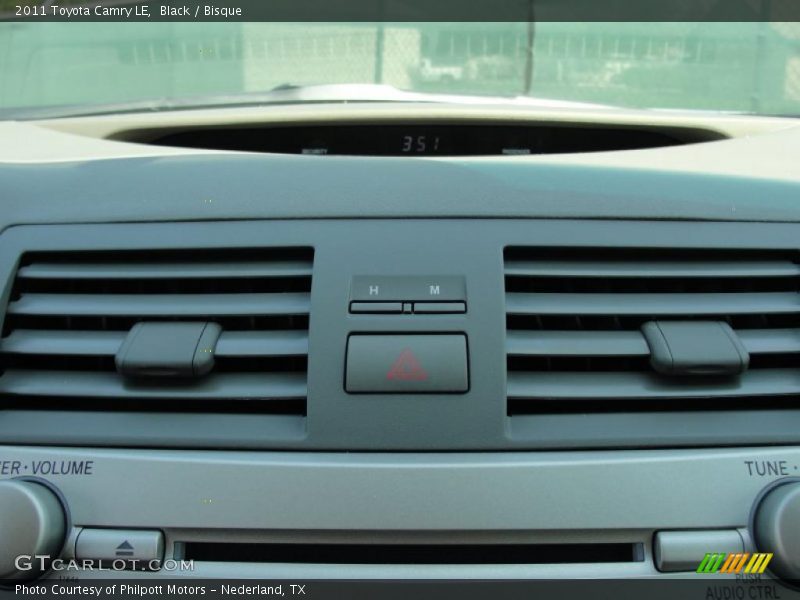 Black / Bisque 2011 Toyota Camry LE