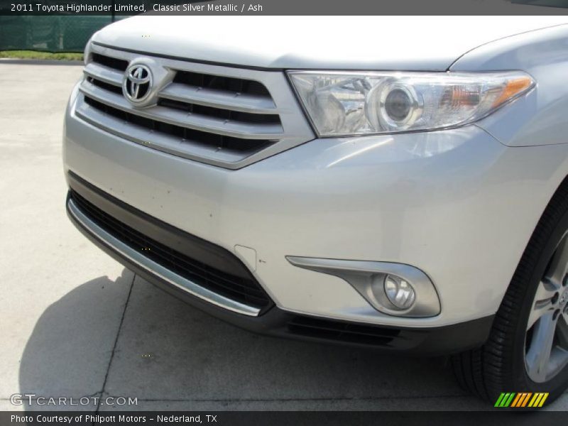 Classic Silver Metallic / Ash 2011 Toyota Highlander Limited