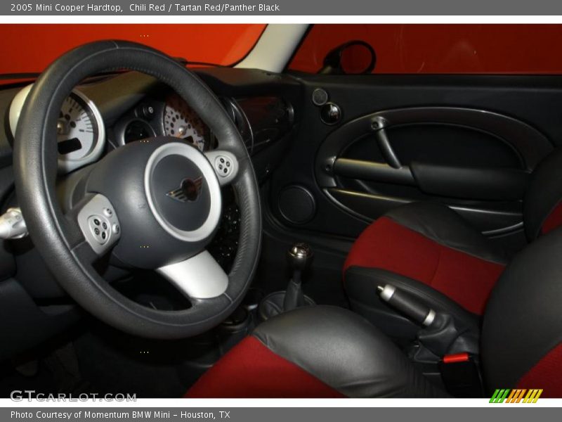 Chili Red / Tartan Red/Panther Black 2005 Mini Cooper Hardtop