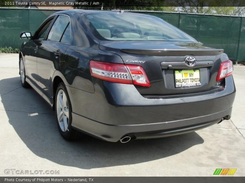 Magnetic Gray Metallic / Ash 2011 Toyota Camry SE
