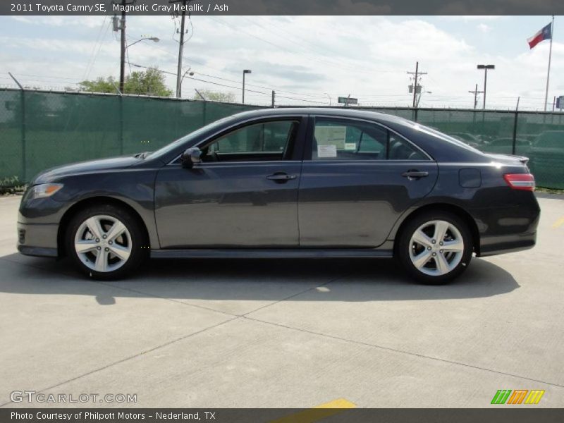 Magnetic Gray Metallic / Ash 2011 Toyota Camry SE