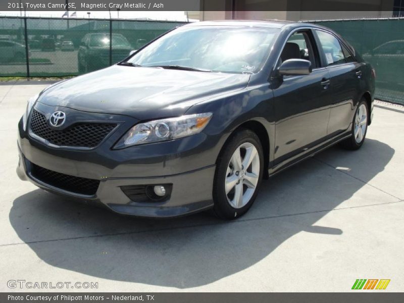 Magnetic Gray Metallic / Ash 2011 Toyota Camry SE