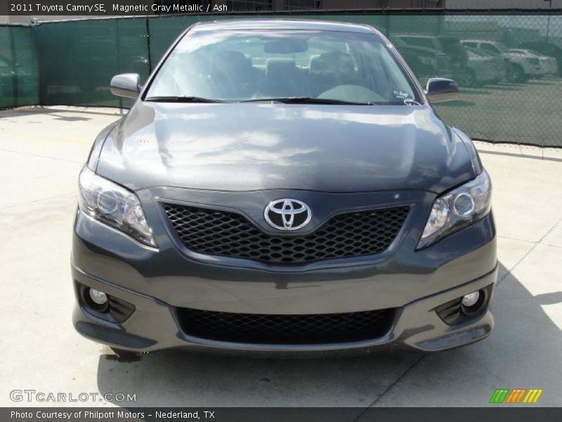 Magnetic Gray Metallic / Ash 2011 Toyota Camry SE