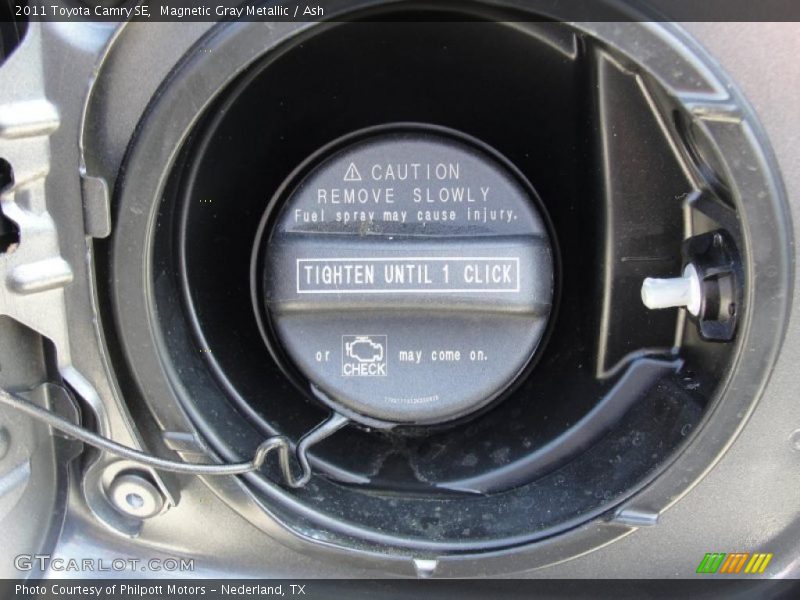 Magnetic Gray Metallic / Ash 2011 Toyota Camry SE