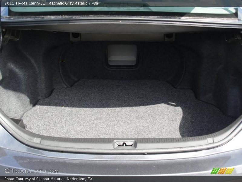Magnetic Gray Metallic / Ash 2011 Toyota Camry SE