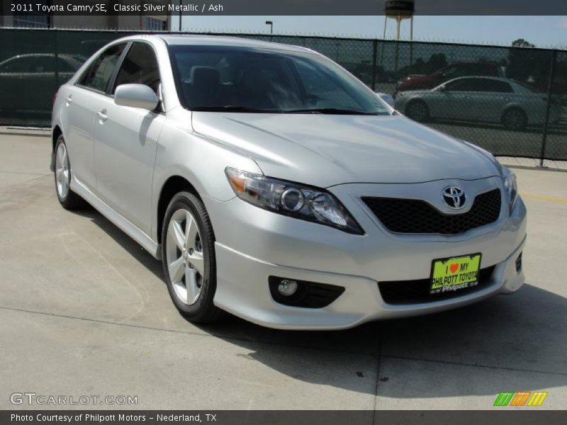 Classic Silver Metallic / Ash 2011 Toyota Camry SE