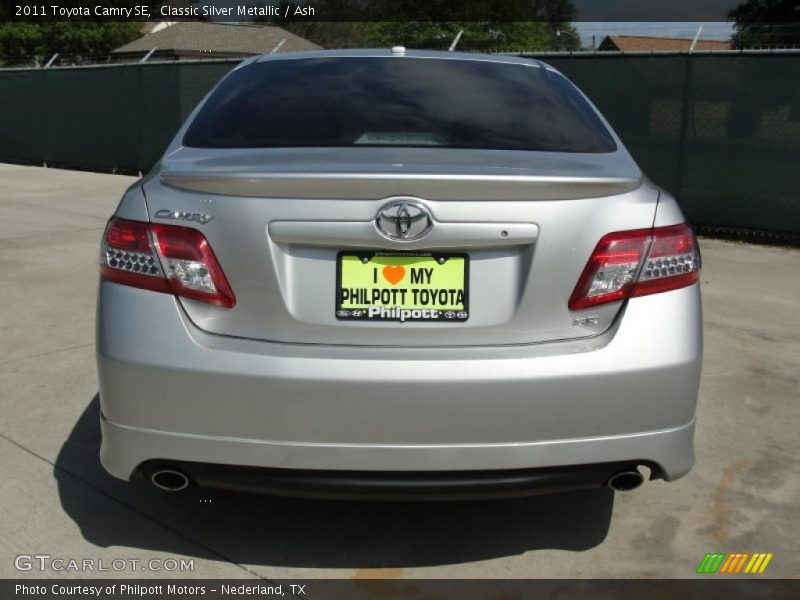 Classic Silver Metallic / Ash 2011 Toyota Camry SE