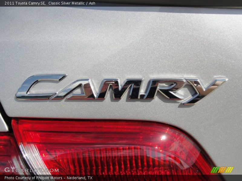 Classic Silver Metallic / Ash 2011 Toyota Camry SE
