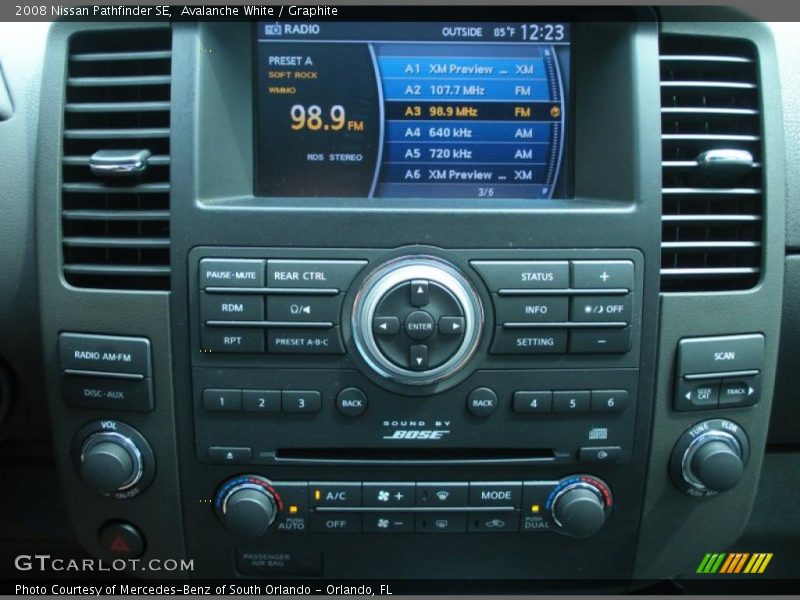 Avalanche White / Graphite 2008 Nissan Pathfinder SE