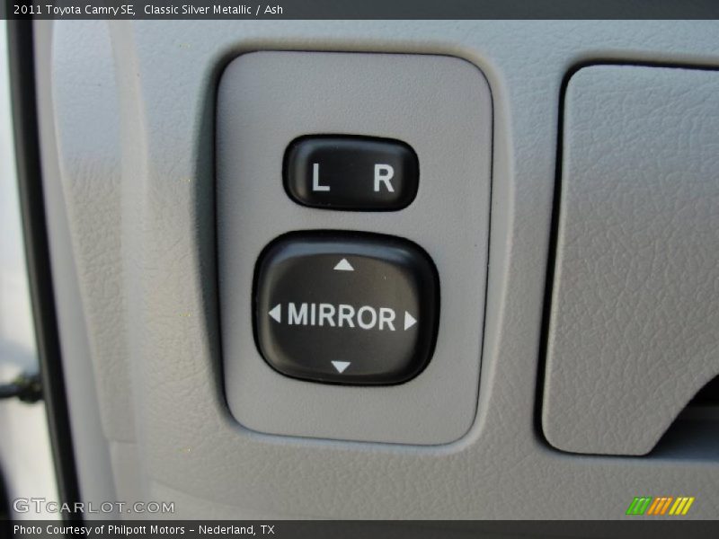 Classic Silver Metallic / Ash 2011 Toyota Camry SE