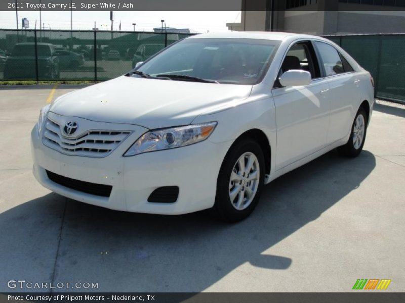 Super White / Ash 2011 Toyota Camry LE