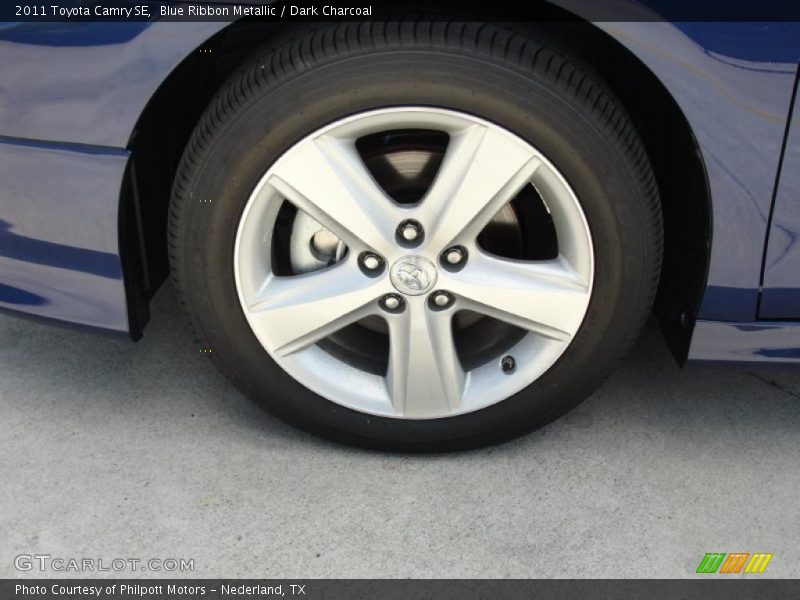 Blue Ribbon Metallic / Dark Charcoal 2011 Toyota Camry SE