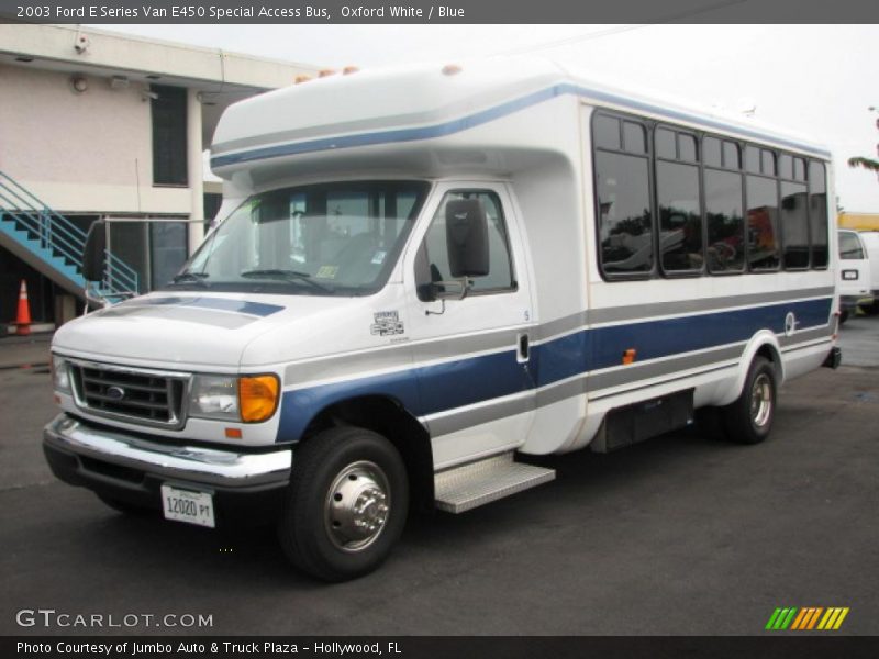 Oxford White / Blue 2003 Ford E Series Van E450 Special Access Bus