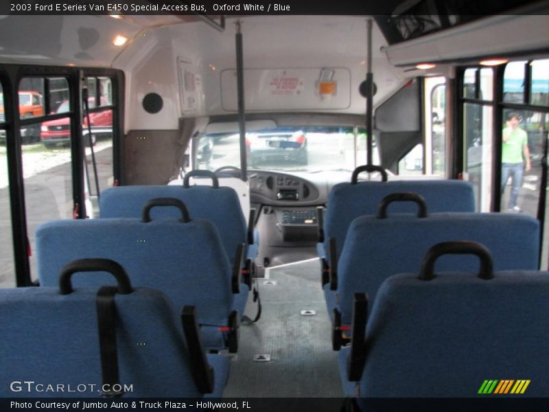 Oxford White / Blue 2003 Ford E Series Van E450 Special Access Bus