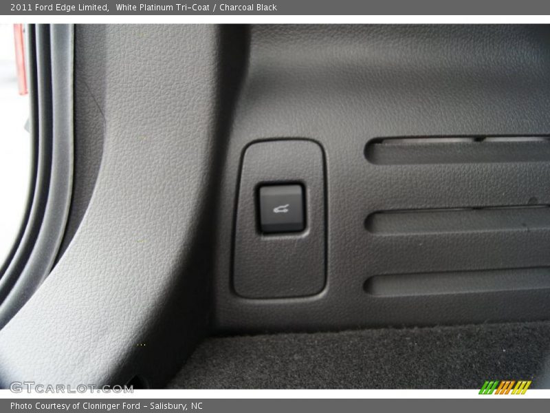 White Platinum Tri-Coat / Charcoal Black 2011 Ford Edge Limited