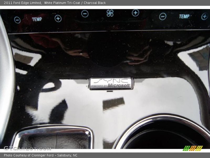 White Platinum Tri-Coat / Charcoal Black 2011 Ford Edge Limited