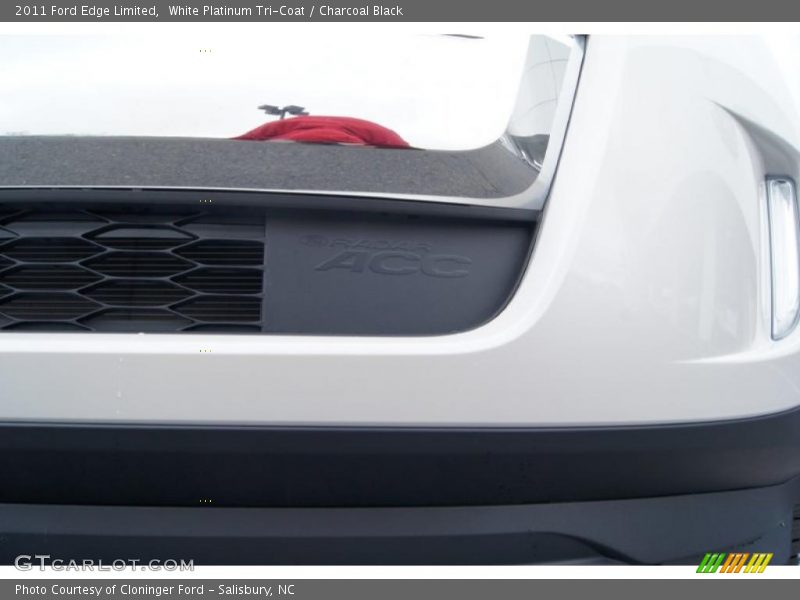 White Platinum Tri-Coat / Charcoal Black 2011 Ford Edge Limited