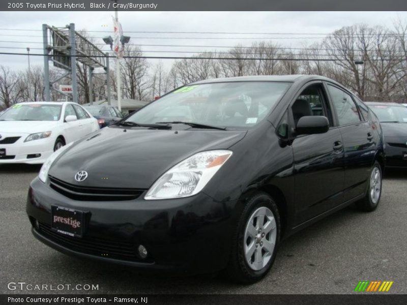 Black / Gray/Burgundy 2005 Toyota Prius Hybrid