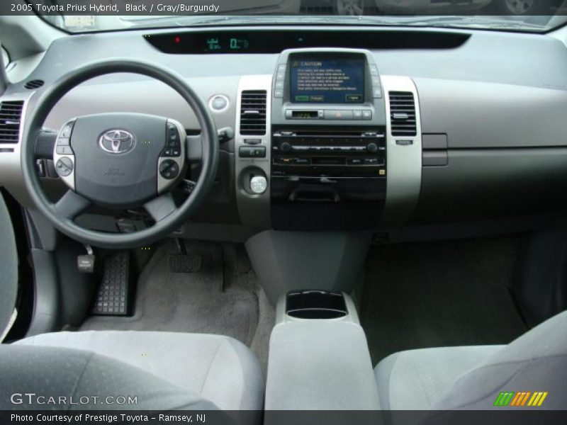 Black / Gray/Burgundy 2005 Toyota Prius Hybrid