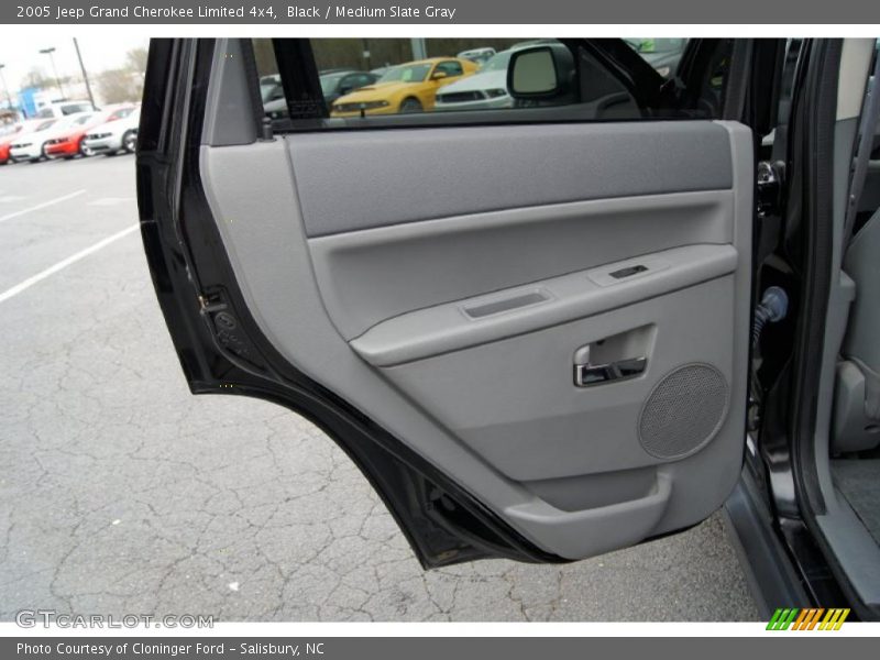 Black / Medium Slate Gray 2005 Jeep Grand Cherokee Limited 4x4