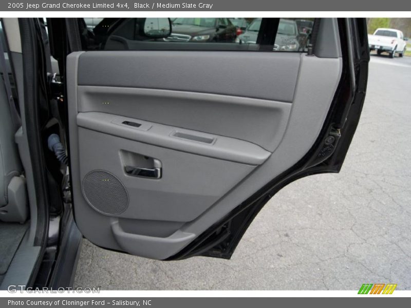 Black / Medium Slate Gray 2005 Jeep Grand Cherokee Limited 4x4